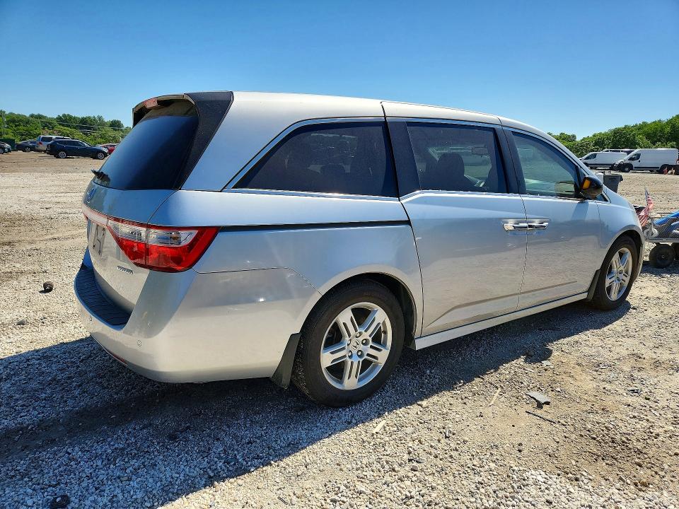 Photo 3 from auction – 2013 HONDA ODYSSEY with VIN 5FNRL5H99DB017286