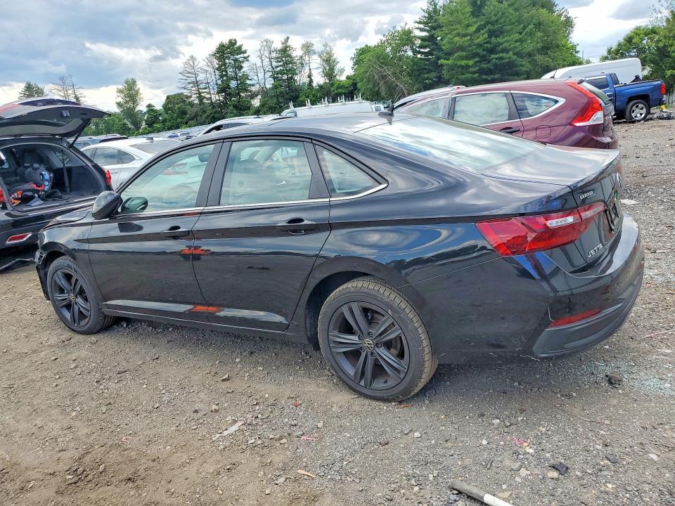 Photo 2 from auction – 2023 VOLKSWAGEN JETTA with VIN 3VW7M7BU7PM029334