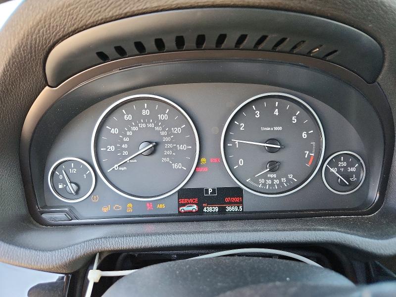 Photo 9 from auction – 2017 BMW X3 with VIN 5UXWZ7C55H0T44482