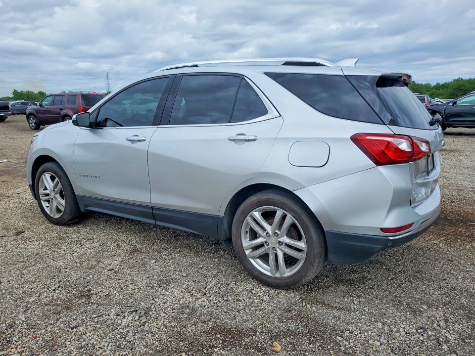 Photo 2 from auction – 2018 CHEVROLET EQUINOX with VIN 3GNAXVEV6JS511022