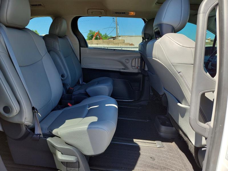 Photo 11 from auction – 2021 TOYOTA SIENNA with VIN 5TDYSKFC7MS015933