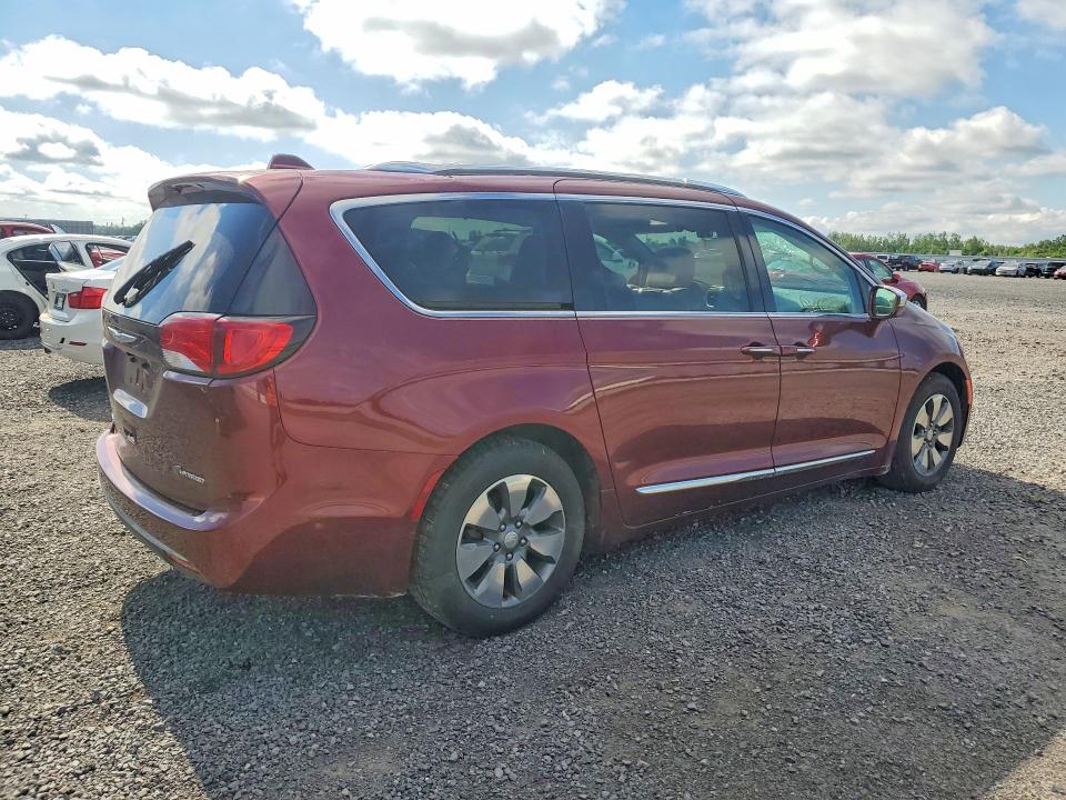 Снимка 3 от търг – 2017 CHRYSLER PACIFICA с VIN 2C4RC1N78HR679558