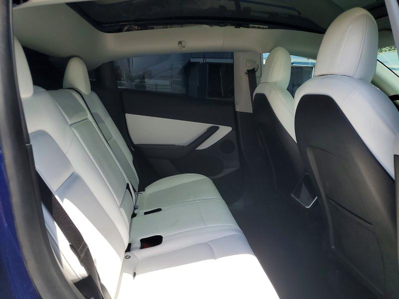 Photo 11 from auction – 2022 TESLA MODEL Y with VIN 7SAYGDEE2NF425872