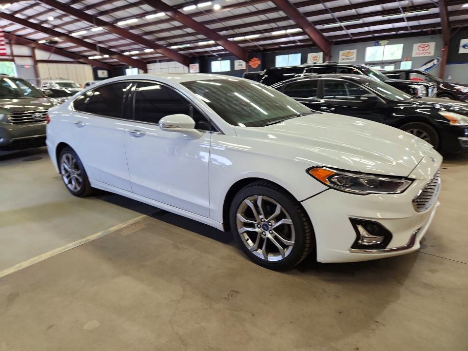 Photo 4 from auction – 2020 FORD FUSION with VIN 3FA6P0RU4LR100186