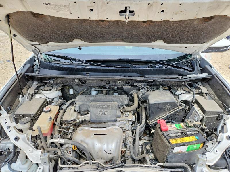 Photo 12 from auction – 2017 TOYOTA RAV4 with VIN JTMWFREV0HD097318