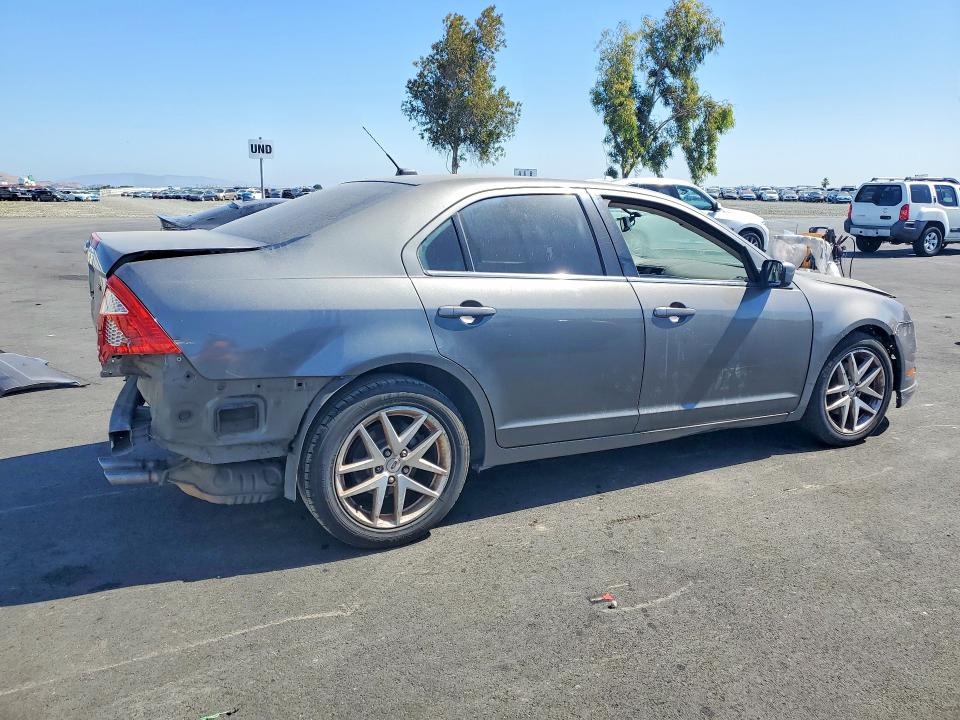 Photo 3 from auction – 2010 FORD FUSION with VIN 3FAHP0JA0AR320979