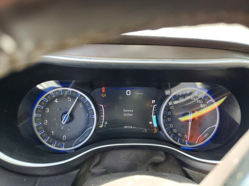 Photo 9 from auction – 2017 CHRYSLER PACIFICA with VIN 2C4RC1EG0HR616065