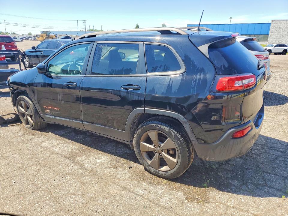 Photo 2 from auction – 2017 JEEP CHEROKEE with VIN 1C4PJLCB0HW549488