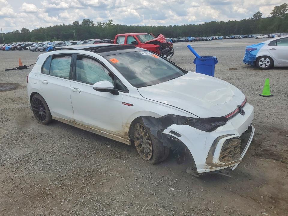 Photo 4 from auction – 2022 VOLKSWAGEN GTI with VIN WVWN87CD4NW156875
