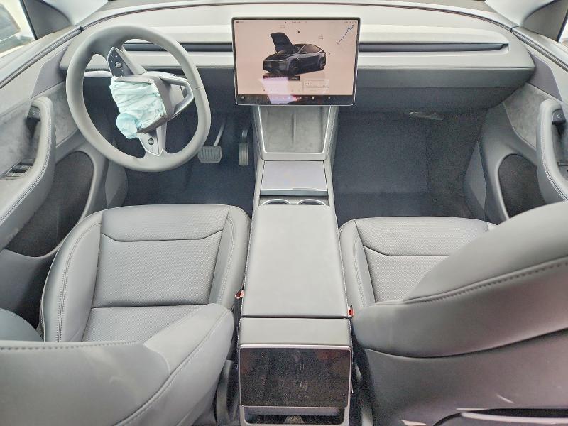 Photo 8 from auction – 2026 TESLA MODEL Y with VIN 7SAYGDED6TF535800