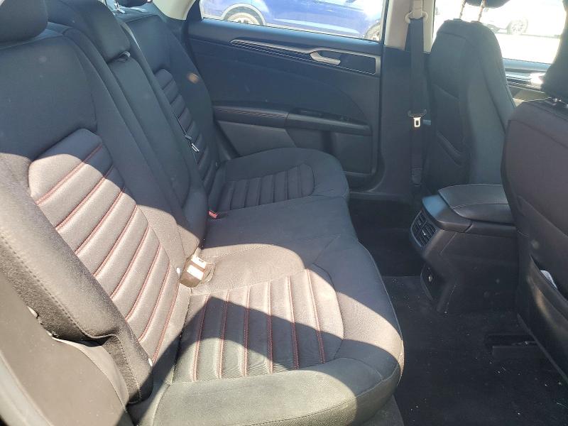 Photo 10 from auction – 2016 FORD FUSION with VIN 3FA6P0T95GR377648