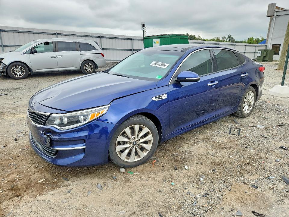 KIA OPTIMA 2017 with VIN 5XXGU4L33HG142062 - Photo from auction