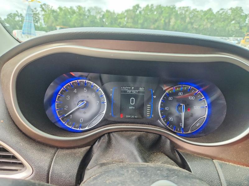 Photo 9 from auction – 2018 CHRYSLER PACIFICA with VIN 2C4RC1BG3JR192830