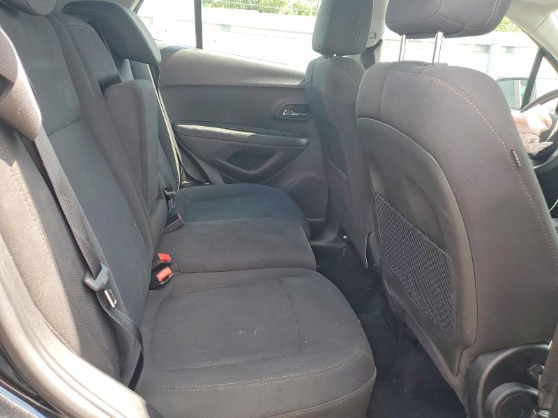 Photo 11 from auction – 2018 CHEVROLET TRAX with VIN 3GNCJKSB5JL417890