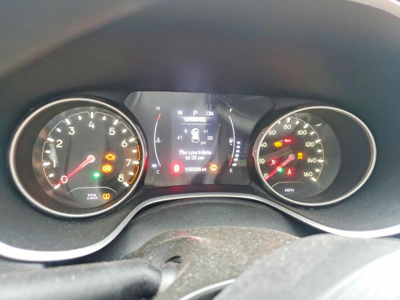 Photo 9 from auction – 2019 JEEP COMPASS with VIN 3C4NJCAB8KT614076