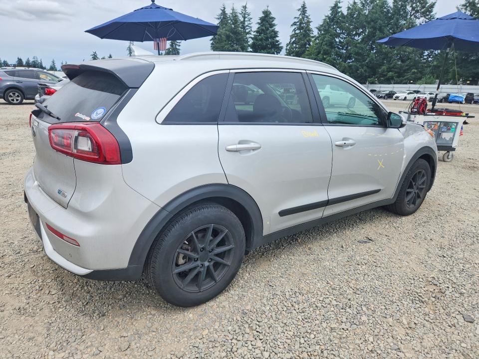 Photo 3 from auction – 2017 KIA NIRO with VIN KNDCE3LC9H5047547