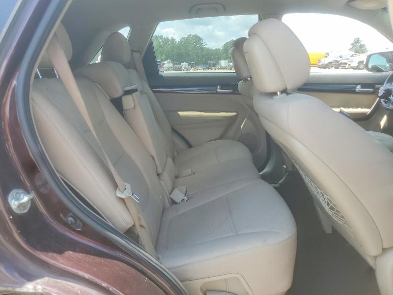 Photo 11 from auction – 2014 KIA SORENTO with VIN 5XYKT3A61EG548918