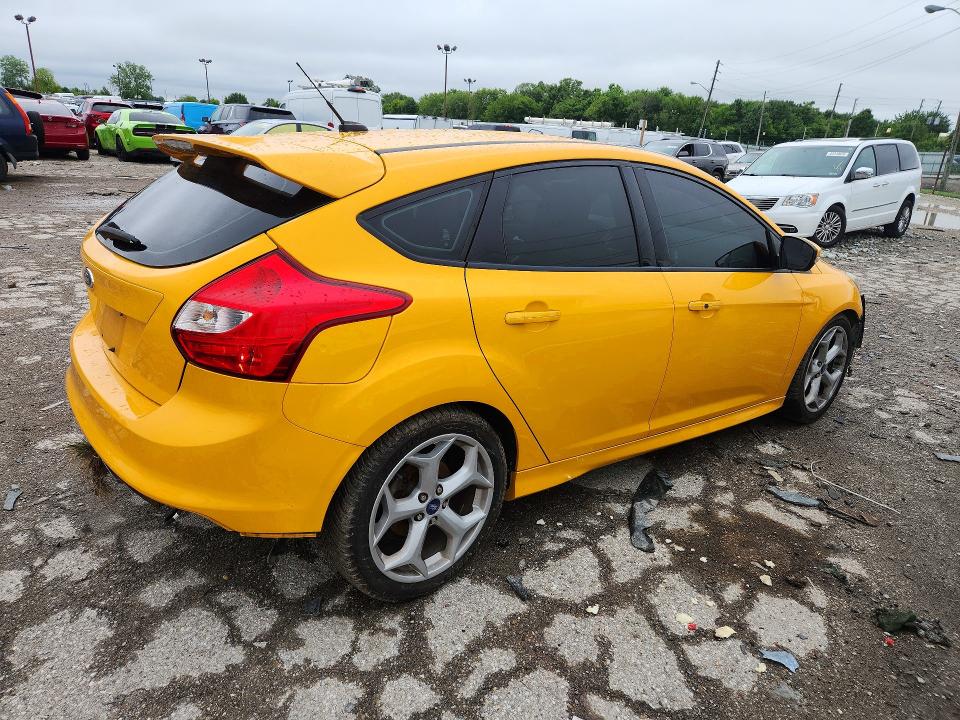 Photo 3 from auction – 2013 FORD FOCUS with VIN 1FADP3L94DL254832