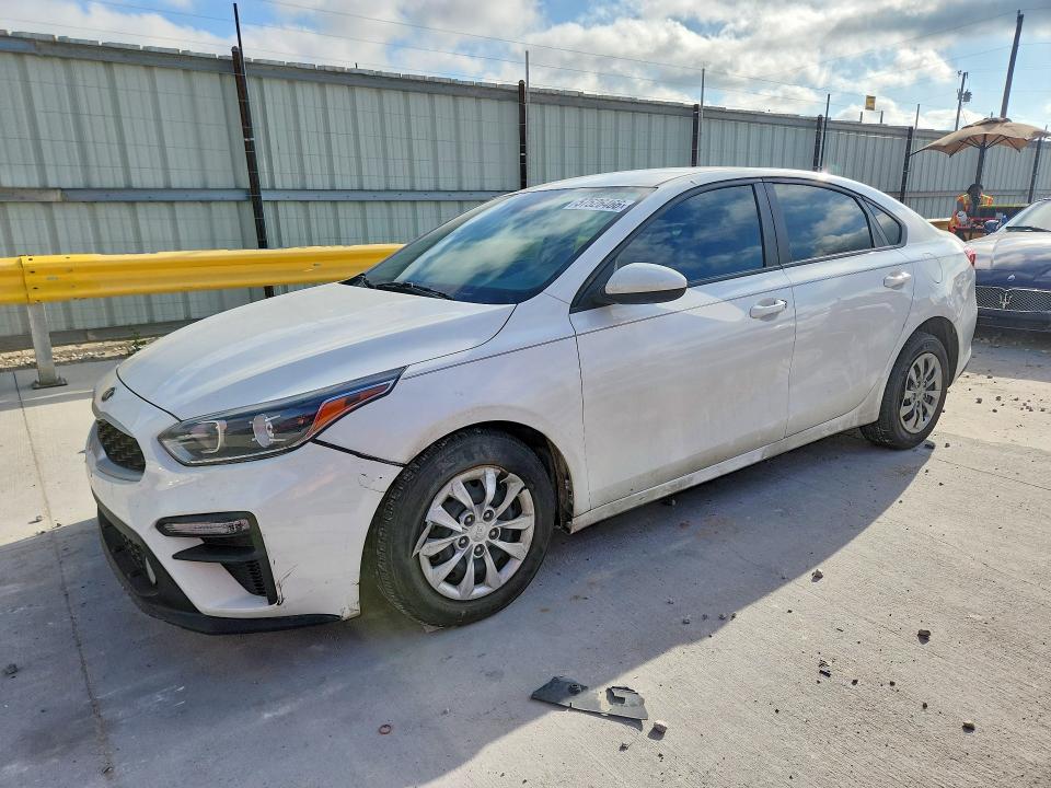 KIA FORTE 2021 with VIN 3KPF24AD0ME300907 - Photo from auction