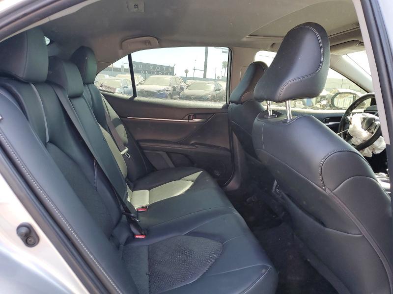 Photo 10 from auction – 2022 TOYOTA CAMRY with VIN 4T1K31AK2NU571653