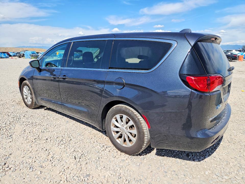 Photo 2 from auction – 2019 CHRYSLER PACIFICA with VIN 2C4RC1CG0KR652803