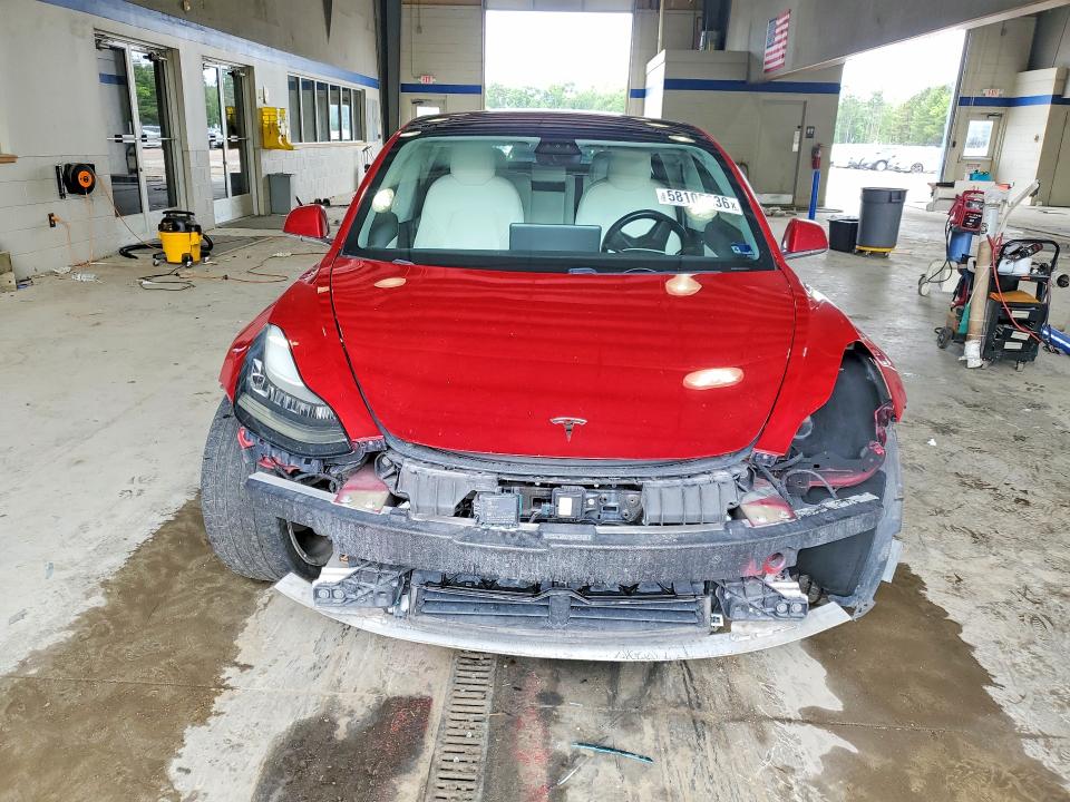 Photo 5 from auction – 2018 TESLA MODEL 3 with VIN 5YJ3E1EB5JF074760