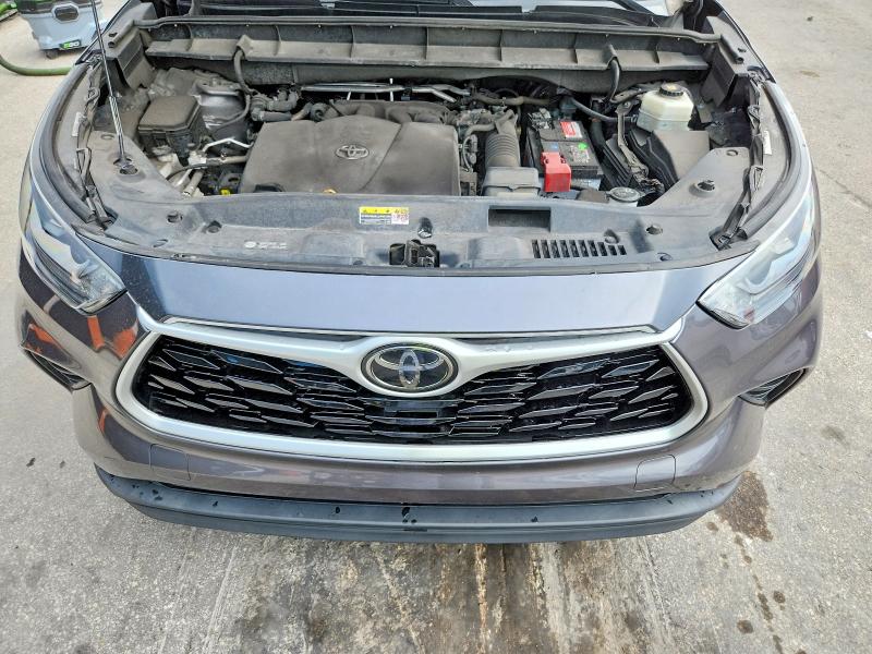 Photo 12 from auction – 2021 TOYOTA HIGHLANDER with VIN 5TDGZRBH2MS547964