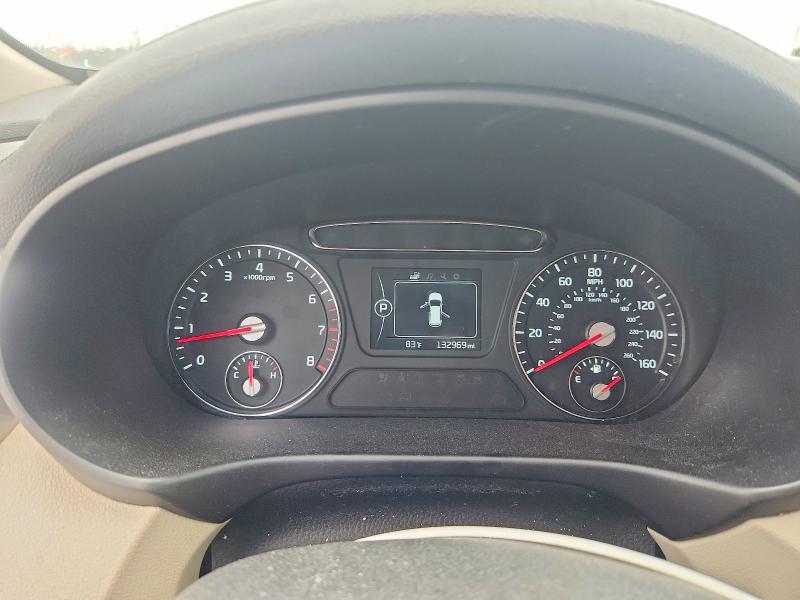 Photo 9 from auction – 2017 KIA SORENTO with VIN 5XYPG4A35HG269899