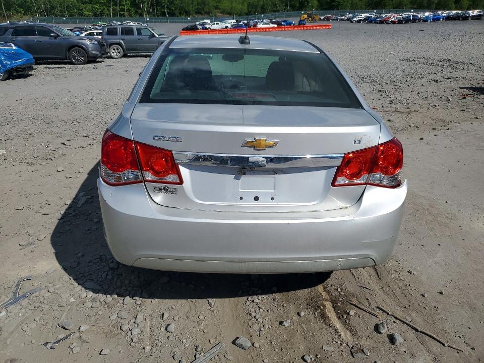 Снимка 6 от търг – 2015 CHEVROLET CRUZE с VIN 1G1PC5SB3F7178365