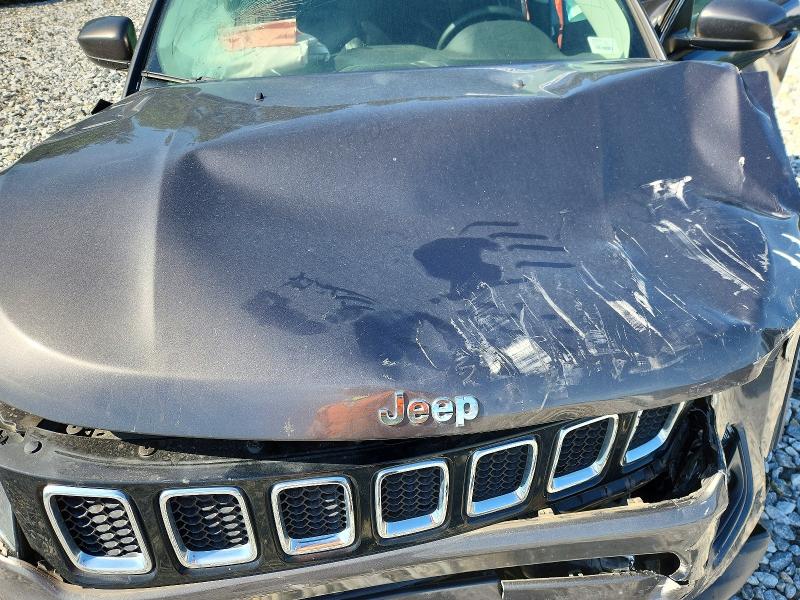 Photo 11 from auction – 2018 JEEP COMPASS with VIN 3C4NJDBB1JT481714