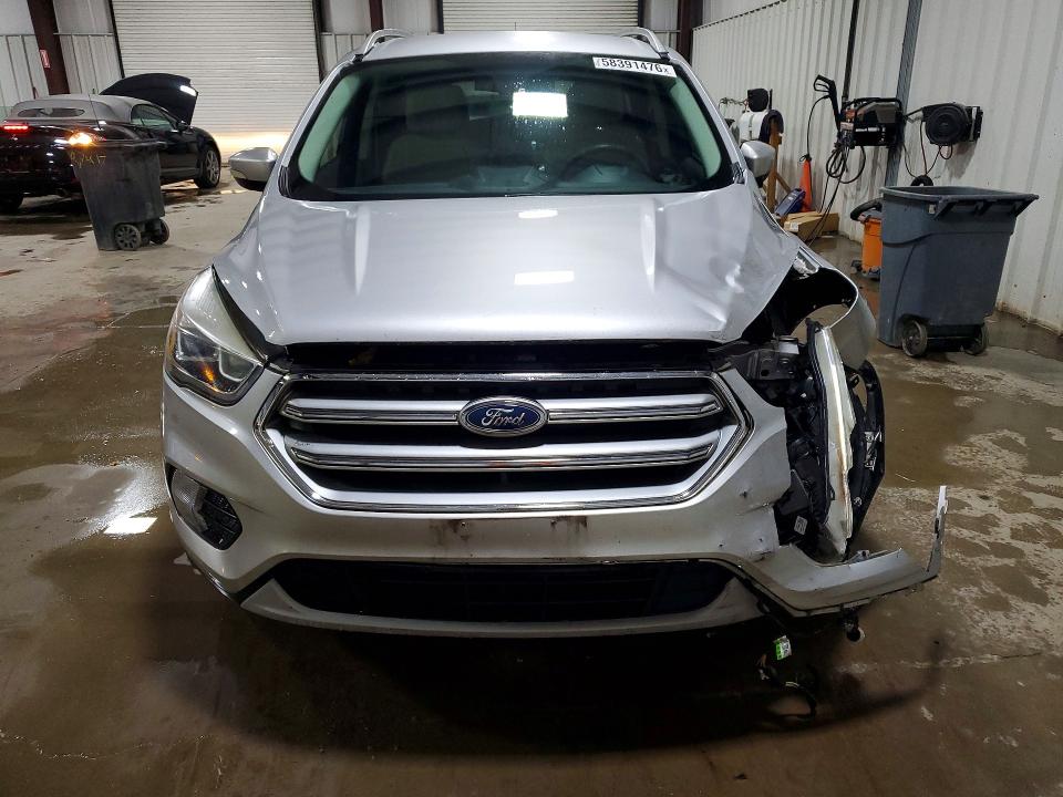 Photo 5 from auction – 2017 FORD ESCAPE with VIN 1FMCU9J99HUD96318