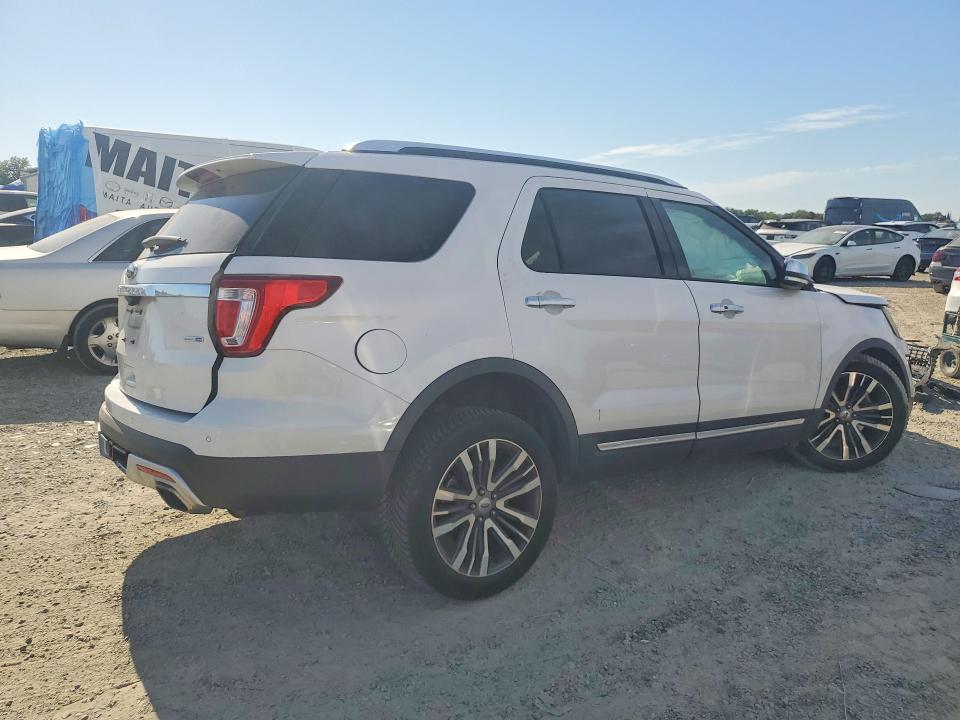 Photo 3 from auction – 2017 FORD EXPLORER with VIN 1FM5K8HTXHGE12650