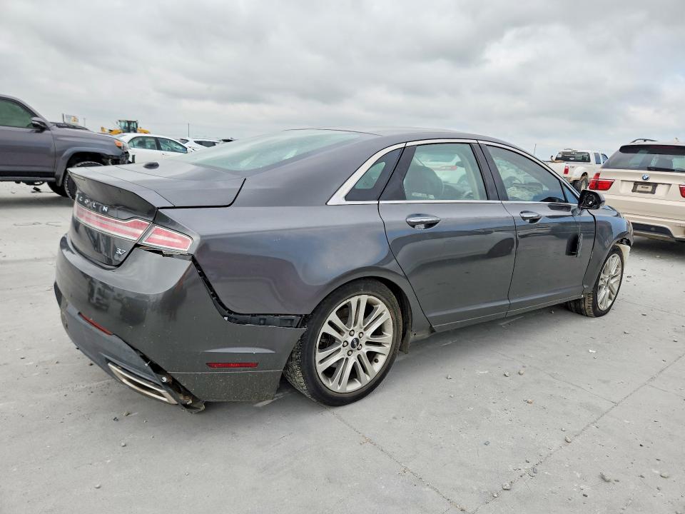 Photo 3 from auction – 2016 LINCOLN MKZ with VIN 3LN6L2GK9GR631193