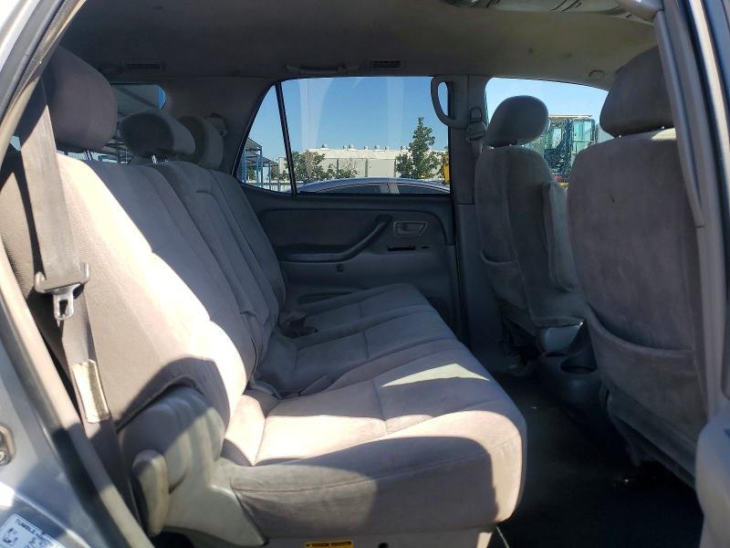 Photo 10 from auction – 2003 TOYOTA SEQUOIA with VIN 5TDZT34A03S199104