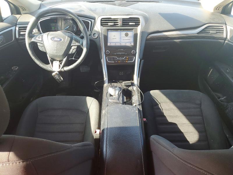 Photo 8 from auction – 2019 FORD FUSION with VIN 3FA6P0PU5KR266329