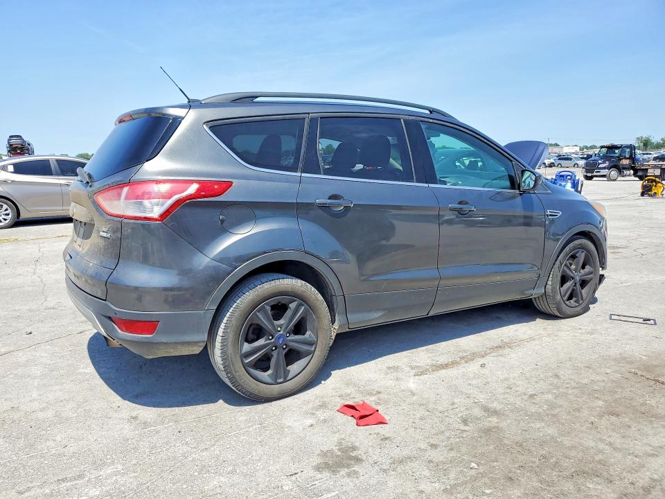 Photo 3 from auction – 2015 FORD ESCAPE with VIN 1FMCU9G96FUB19324
