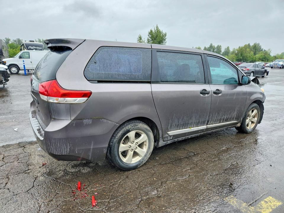 Photo 3 from auction – 2012 TOYOTA SIENNA with VIN 5TDZK3DC6CS206299