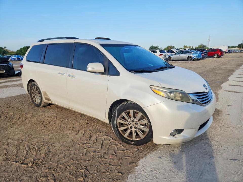 Photo 4 from auction – 2015 TOYOTA SIENNA with VIN 5TDYK3DC1FS596180