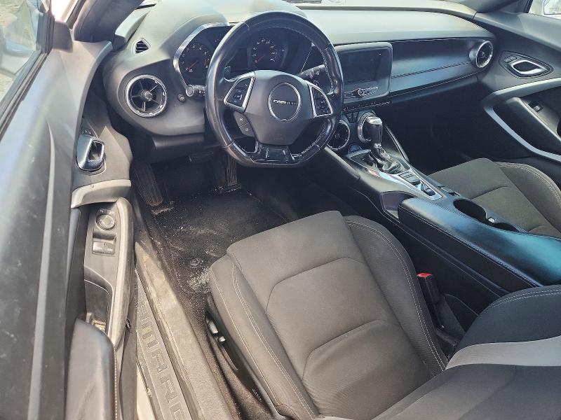 Photo 8 from auction – 2018 CHEVROLET CAMARO with VIN 1G1FB1RX0J0122426