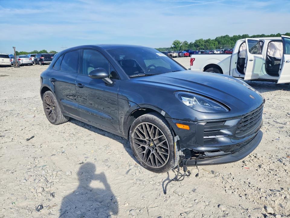 Photo 4 from auction – 2019 PORSCHE MACAN with VIN WP1AA2A55KLB08069