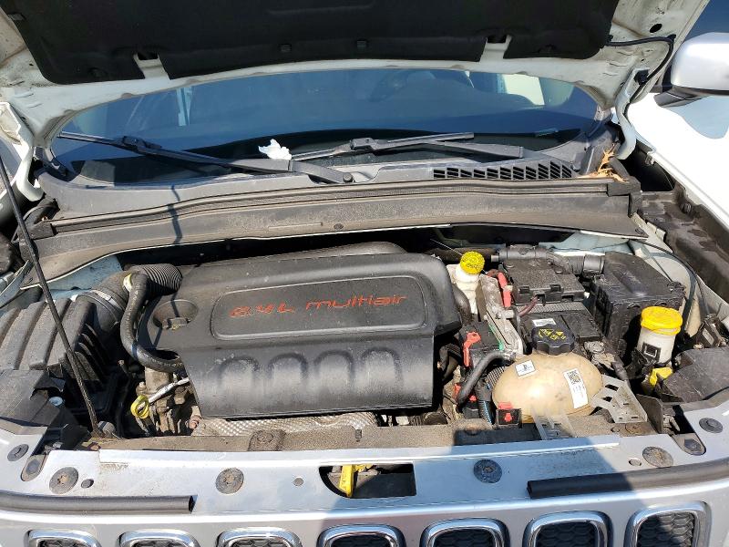 Photo 12 from auction – 2015 JEEP RENEGADE with VIN ZACCJBDT0FPB57524