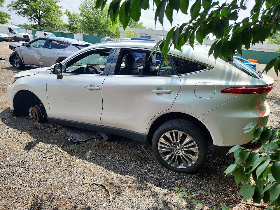 Photo 2 from auction – 2024 TOYOTA VENZA with VIN JTEAAAAH7RJ152856
