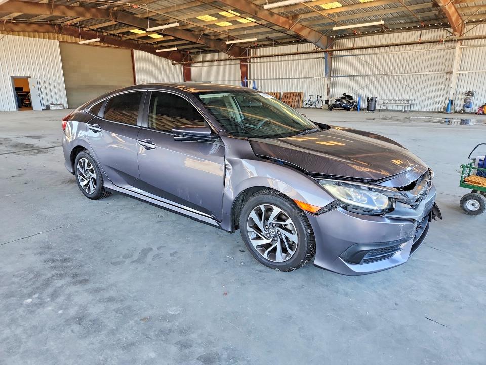 Photo 4 from auction – 2017 HONDA CIVIC with VIN 19XFC2F73HE218518