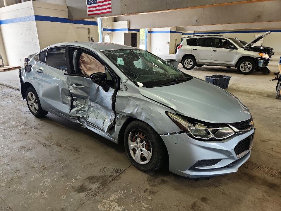 Photo 4 from auction – 2018 CHEVROLET CRUZE with VIN 1G1BC5SMXJ7120905