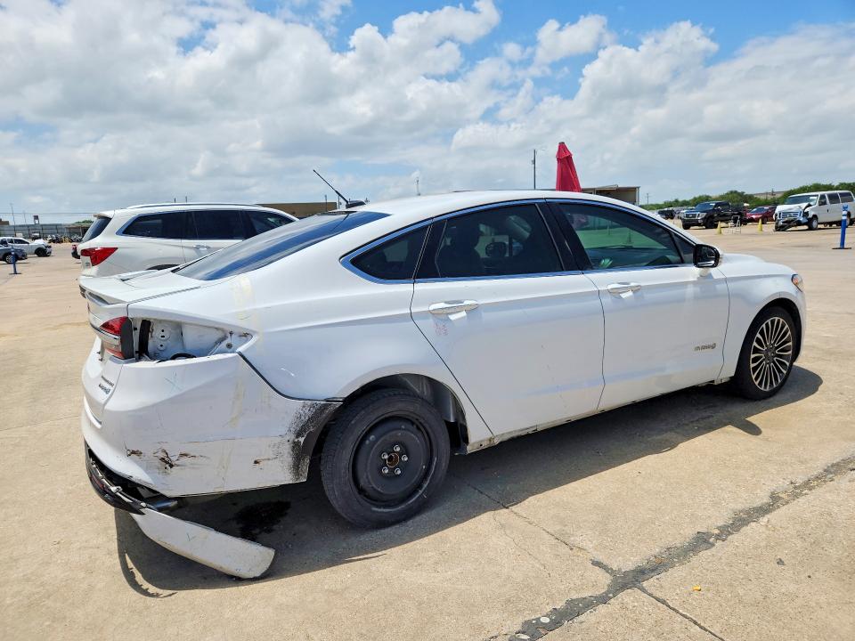 Photo 3 from auction – 2017 FORD FUSION with VIN 3FA6P0RU5HR315261