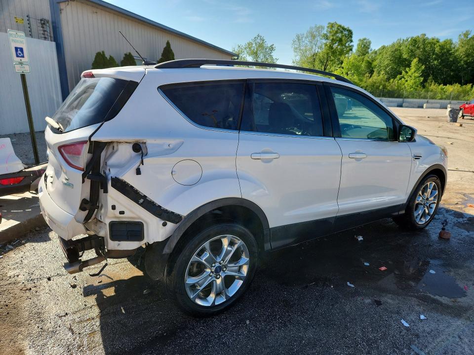 Photo 3 from auction – 2015 FORD ESCAPE with VIN 1FMCU0GX8FUA89916