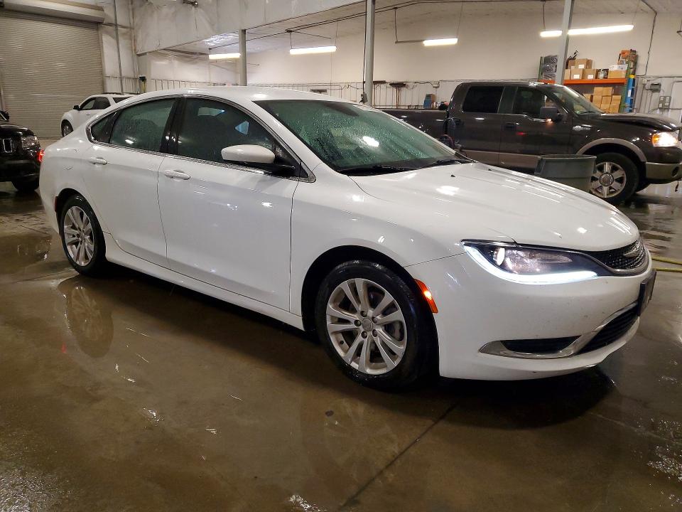 Photo 4 from auction – 2015 CHRYSLER 200 with VIN 1C3CCCAB6FN562197