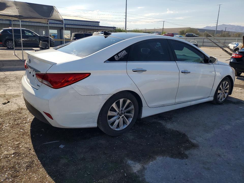 Photo 3 from auction – 2014 HYUNDAI SONATA with VIN 5NPEC4AC6EH931657