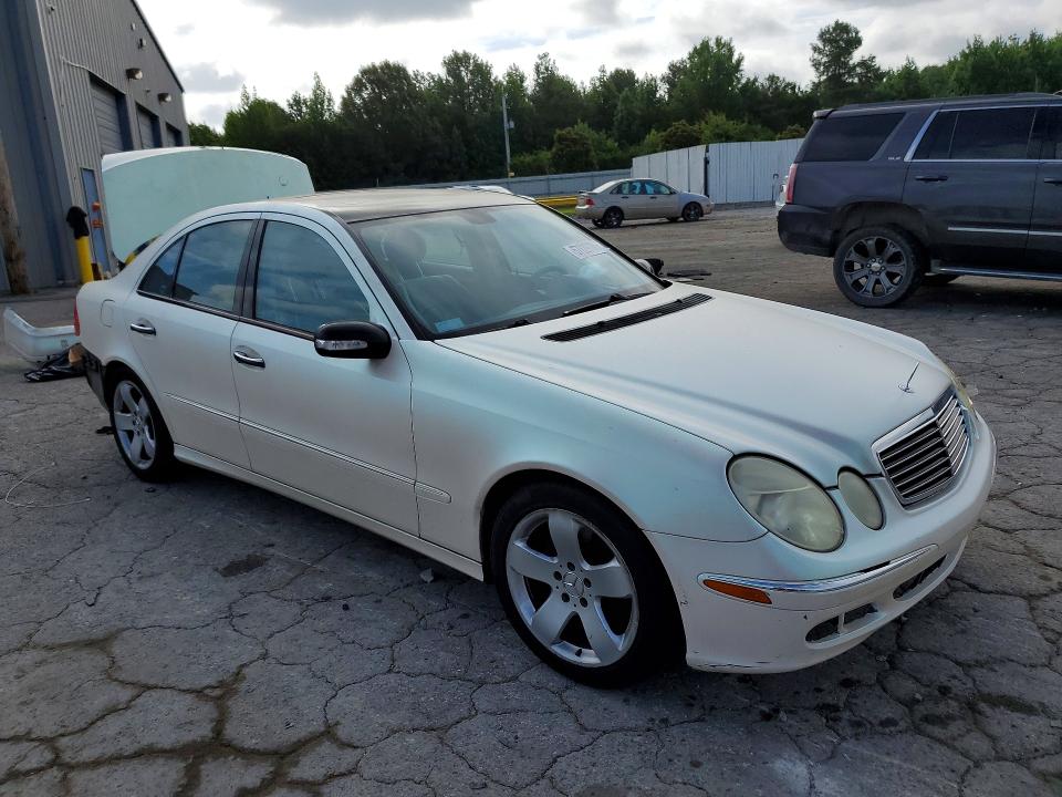 Photo 4 from auction – 2004 MERCEDES-BENZ E with VIN WDBUF70J94A462220