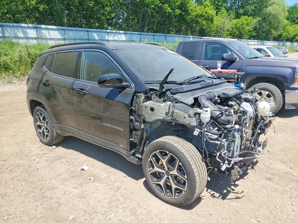 Photo 4 from auction – 2025 JEEP COMPASS with VIN 3C4NJDCNXST560471